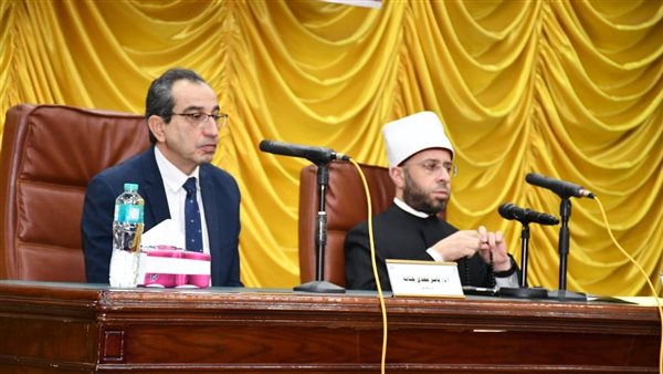 أسامة الأزهري خلال