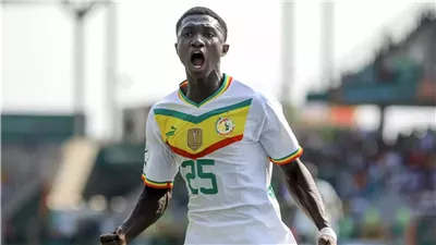 لامين كامارا يفوز بجائزة أفضل لاعب شاب في إفريقيا 2024 