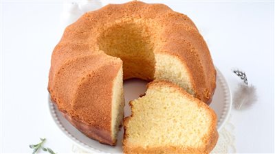 طريقة عمل الكيك في المنزل سهل.. بثلاث بيضات للكيكة الهشة السريعة