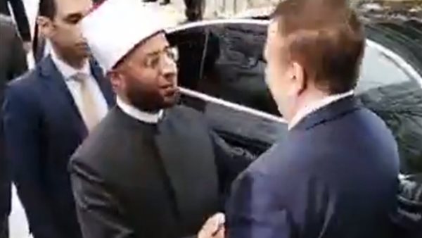 محافظ المنوفية يستقبل