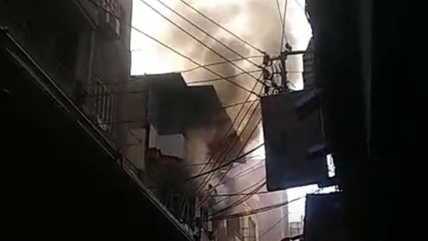 حريق مخزن مفروشات