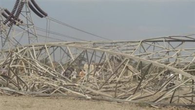 خلال تأدية عملهم.. مصرع وإصابة 5 عمال إثر سقوط عمود ضغط عالي عليهم بقنا | بث مباشر