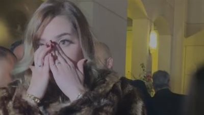 تأثر وبكاء أنوسة كوتة في حفل تكريم زوجها الملحن الراحل محمد رحيم بدار الأوبرا