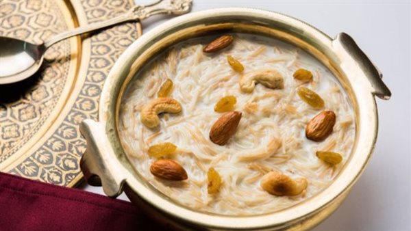 طريقة عمل شعرية باللبن..