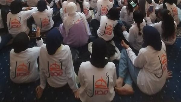 جانب من زيارة طلاب