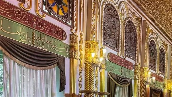 مجموعة من اللوحات