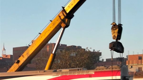 رفع عربة قطار بعد