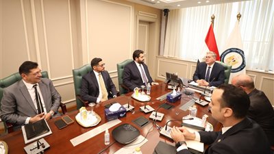 مجموعة القحطاني السعودية تعتزم الاستثمار بمجالات تنمية وإنتاج البترول والغاز في مصر