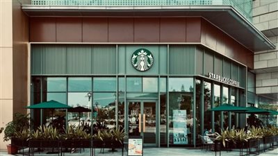 بدء إضراب عمال ستاربكس بأمريكا بعد فشل مفاوضات أزمة الأجور وجداول العمل 