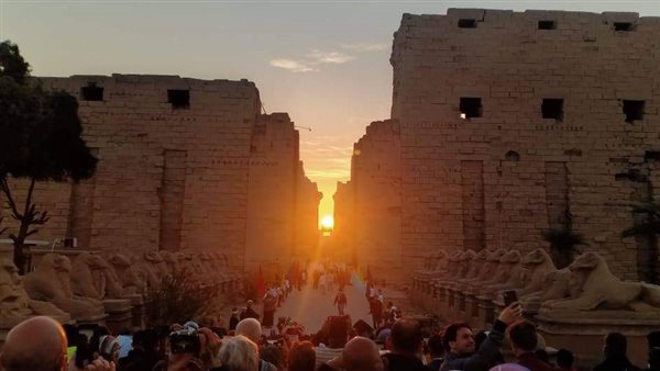 تعامد الشمس على معابد