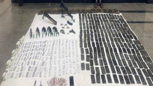 مخدرات وسلاح - تعبيرية