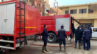 النيران تلتهم كشك كهرباء بجوار مدرسة ابتدائية في قنا