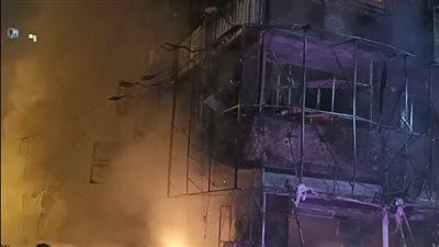 عودة حركة السير بشارع فيصل بعد السيطرة على حريق هائل في مطعم تفويلة
