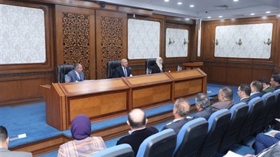 كامل الوزير: ندرس إنشاء مجمع مصانع جاهزة في بورسعيد ومناطق متكاملة لقطاعات بعينها