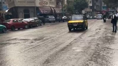 أمطار متفاوتة الشدة تضرب الإسكندرية تزامنًا مع نوة الفيضة الصغرى | بث مباشر