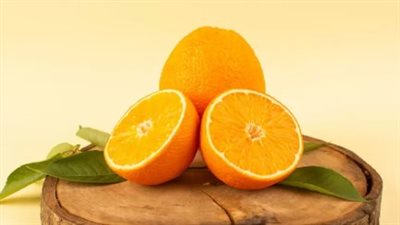 حقيقة أم خرافة.. هل يفقد عصير البرتقال فيتاميناته بعد العصر؟