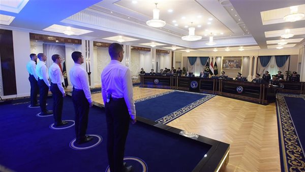 الرئيس السيسي يطلع