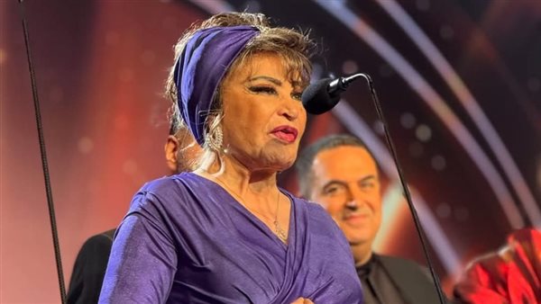  الفنانة صفية العمري