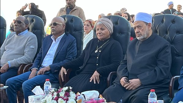 الامام الاكبر يفتتح