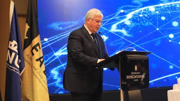 الدكتور محمد أيمن