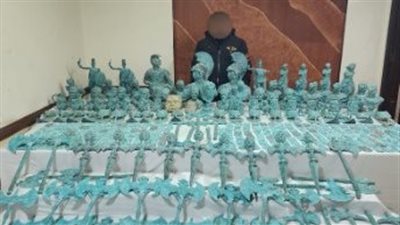 استخرجوها من قاع البحر.. القبض على شخصين بحوزتهما 448 قطعة أثرية من العصر اليوناني والروماني بالإسكندرية