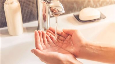 طريقة الغسل من الحيض بالصور.. هل الاستحمام يغني عن الاغتسال؟