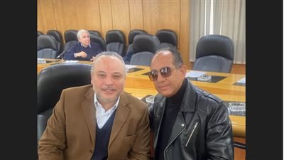 تامر عبد المنعم رفقة خالد عبد الجليل في أحدث ظهور: اختلفنا كثيرًا ولكن ظلت العشرة