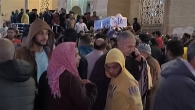 عاش ربع قرن بكفر الشيخ| جنازة مهيبة لعامل سوداني.. وأحد الأهالي يدفنه بمقابر أسرته| صور 