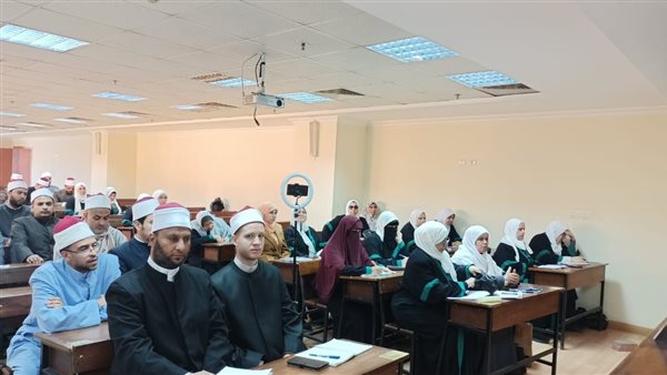 جانب من الدورة