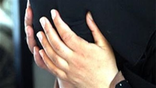 سيدة - تعبيرية 