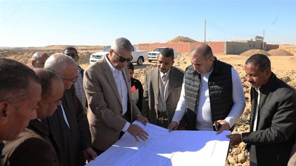 محافظ أسوان