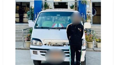 على طريقة فتاة الشروق.. القبض على سائق ميكروباص تعدى على طالبة خلال ركوبها معه بالقاهرة| بث مباشر