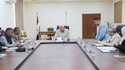 محافظ الوادي الجديد يحظر التدخين داخل المنشآت الحكومية