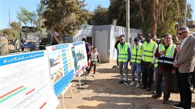 لزيادة التدفقات السياحية.. محافظ أسوان يتفقد الأعمال الجارية بمشروع رصف طريق إدفو - مرسى علم