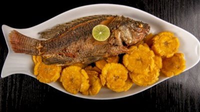 تفسير حلم أكل السمك المقلي وعلاقته بالرزق واستجابة الدعاء