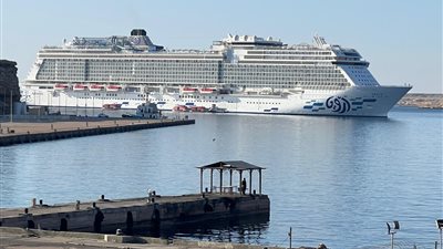 ميناء شرم الشيخ البحري يستقبل سفينة على متنها 4545 سائحا من جنسيات مختلفة| صور 