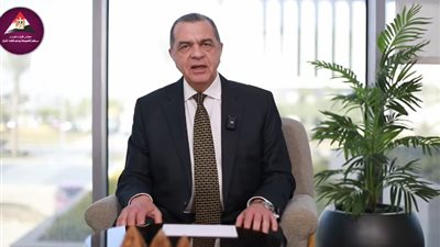 ليست ضريبة.. المالية تعلن تطبيق رسوم جمركية على الهواتف المحمولة القادمة من الخارج