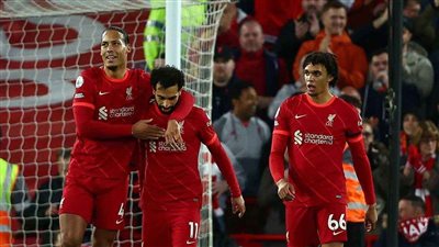 مستغلًا توديع الأبطال.. الهلال يواصل محاولاته لضم نجم ليفربول عقب نهاية عقده