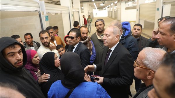 محافظ القاهرة خلال