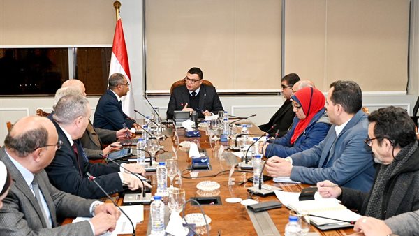 جانب من اجتماع وزير