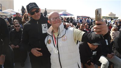 بمشاركة أكثر من 50 ألف متسابق.. وزير الرياضة ونظيره الإماراتي يطلقان شارة ماراثون زايد الخيري