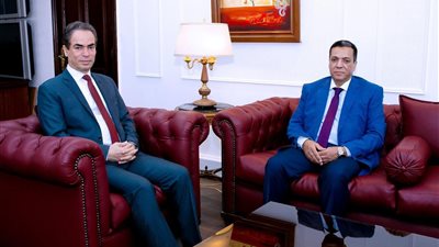 نسخة نادرة.. الشيخ عبد الباسط يتلو برواية ورش لأول مرة على إذاعة القرآن الكريم