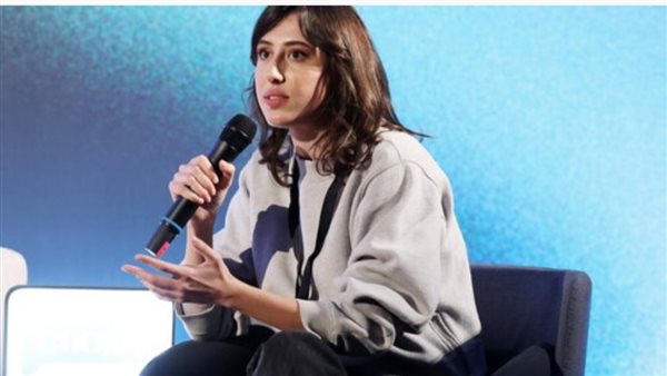 احتجاز صحفية إيطالية