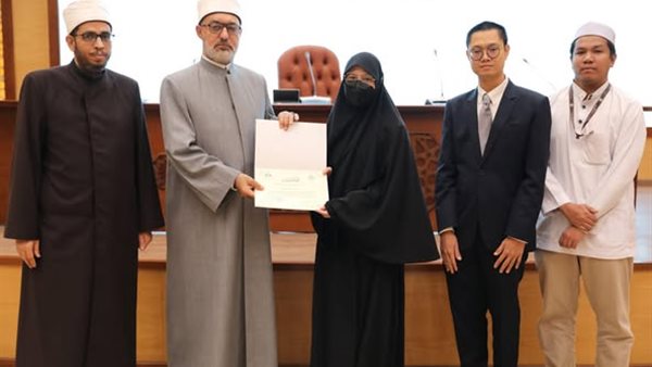 الدكتور نظير عياد