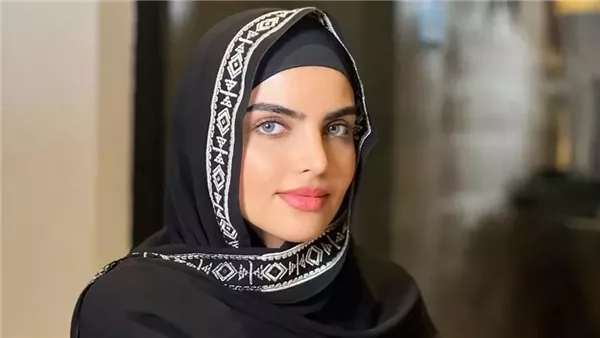 صانعة المحتوى سارة