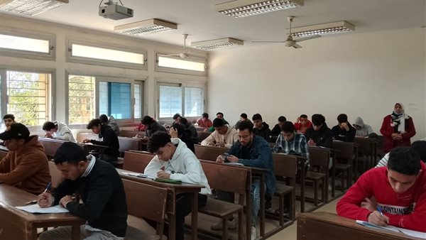 طلاب جامعة حلوان