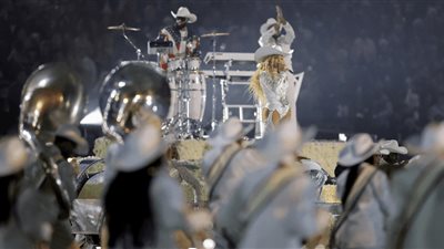 مقابل 13 دقيقة.. بيونسيه تحصل على 20 مليون دولار لعرض بين شوطي مباراة