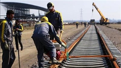 أبرزها قطاع السكك الحديدية.. القابضة للطرق والكباري تسعى لتنفيذ مشروعات بنية تحتية بالعراق