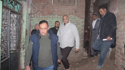 لجنة من المنشآت الآيلة للسقوط لمعاينة هبوط أرضي بقرية العلوة بقليوب والمنازل المجاورة