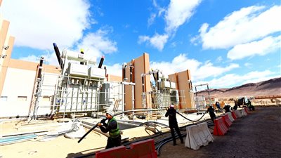 وزير الإسكان يكلف بسرعة تنفيذ محولات كهرباء سانت كاترين المغذية لـ موقع التجلي الأعظم 